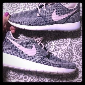 Super Cute Roshe!